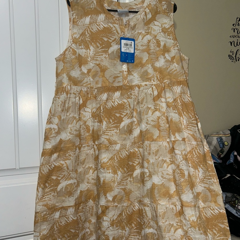 Women’s crimson point floral dress Large